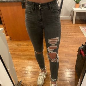 American Eagle Gray Distressed Jeans